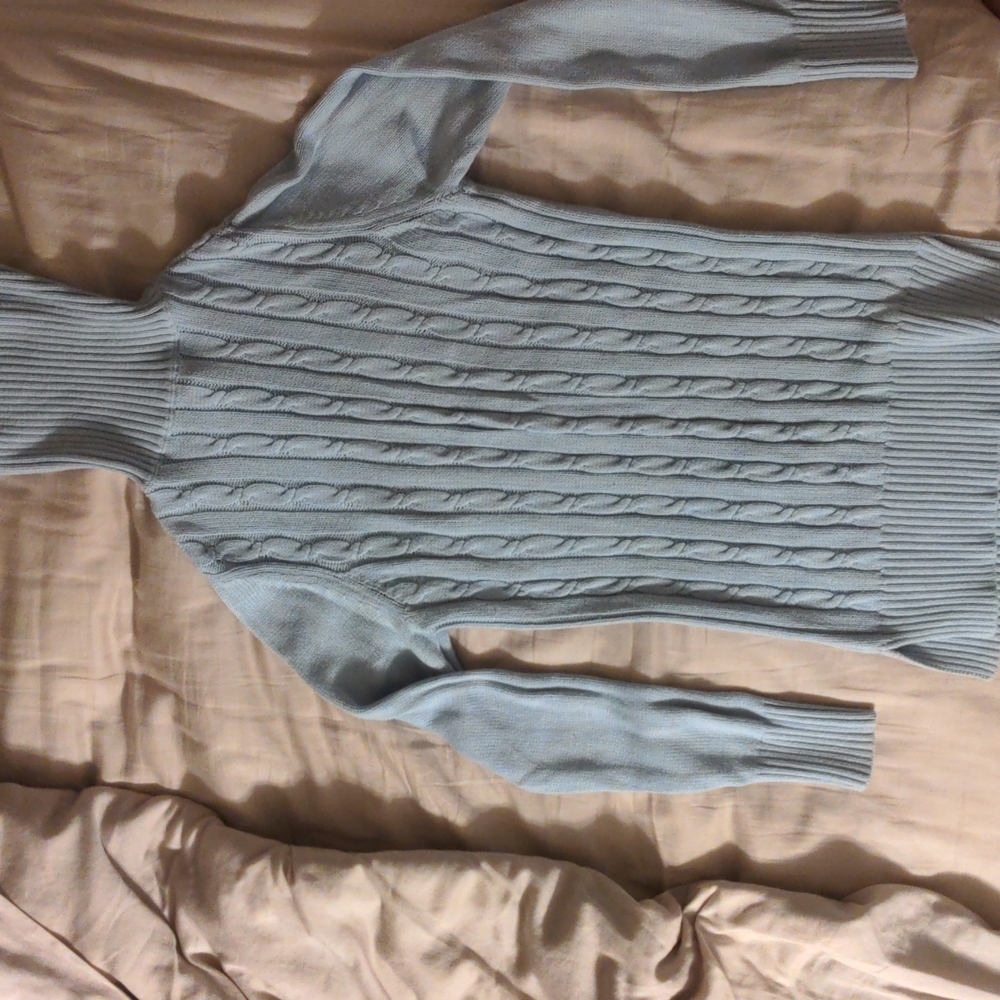 Women's sweater